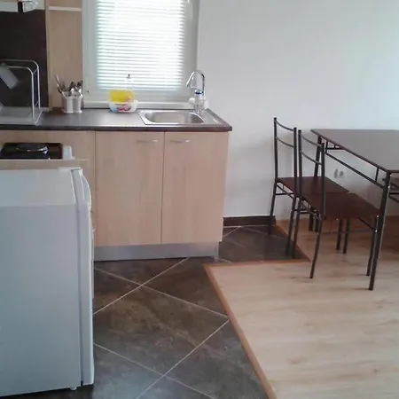 Апартамент 3 Чакови Apartament
